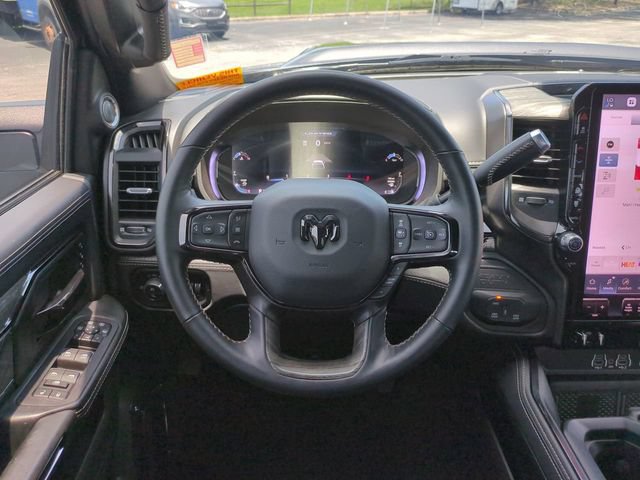 Used 2025 RAM 3500 Limited AWD/4WD image 18