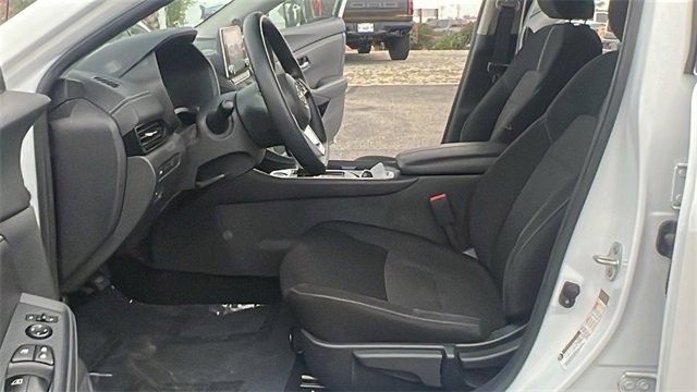 Used 2024 Nissan Sentra SV image 17