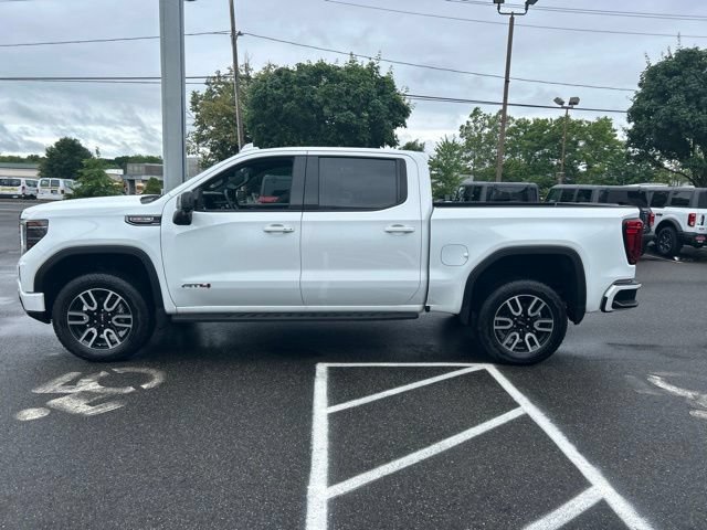 Used 2025 GMC Sierra 1500 AT4 w/ AT4 Premium Package AWD/4WD image 4