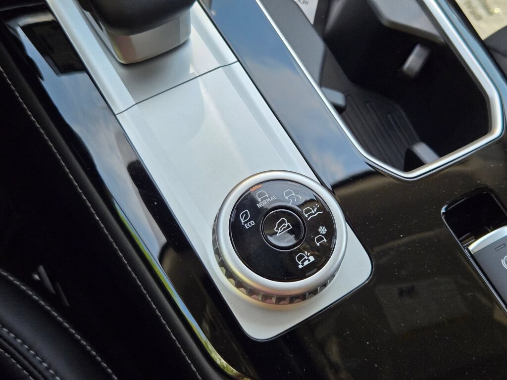 New 2026 Mitsubishi Outlander SE AWD/4WD image 23