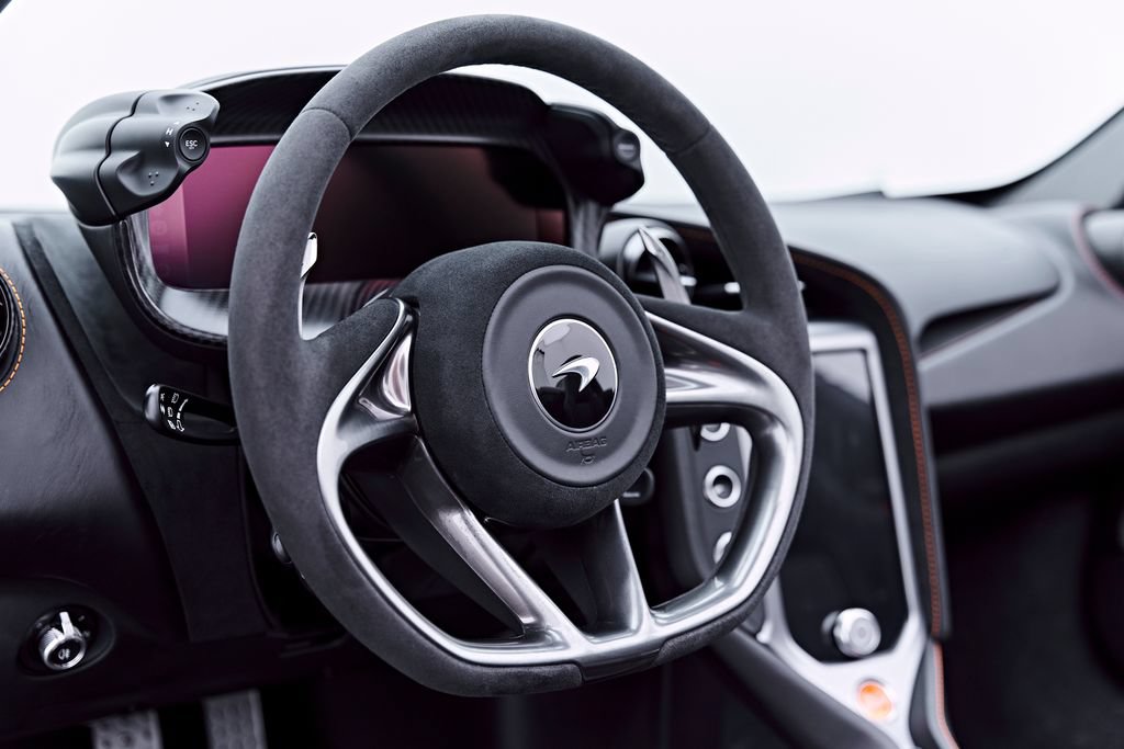 Used 2025 McLaren 750S Spider RWD image 64