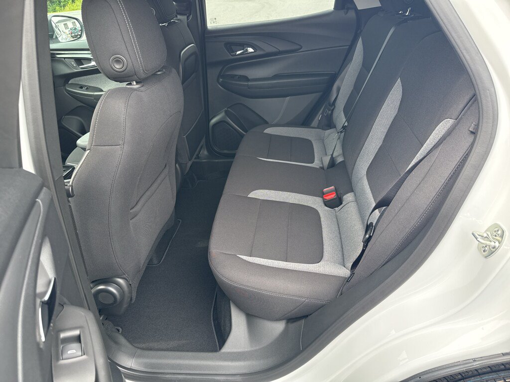 New 2026 Chevrolet TrailBlazer LS w/ LS Convenience Package FWD image 17