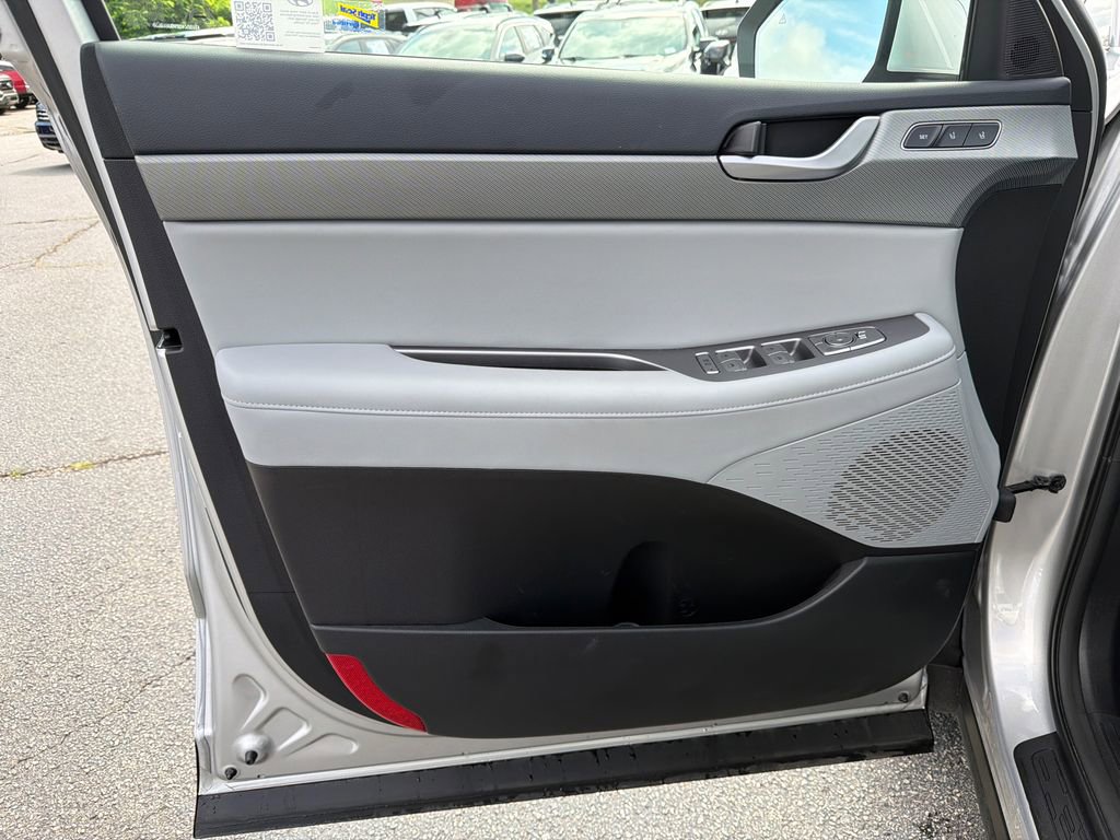 Used 2025 Hyundai Palisade SEL FWD image 10