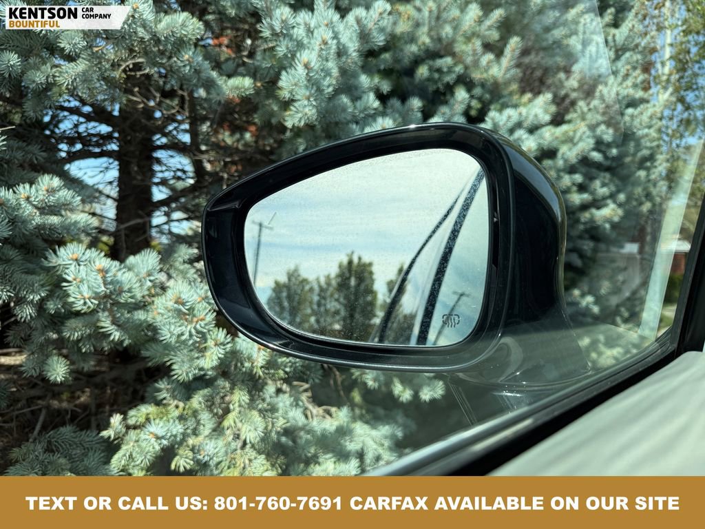 Used 2024 Chrysler Pacifica Select image 22