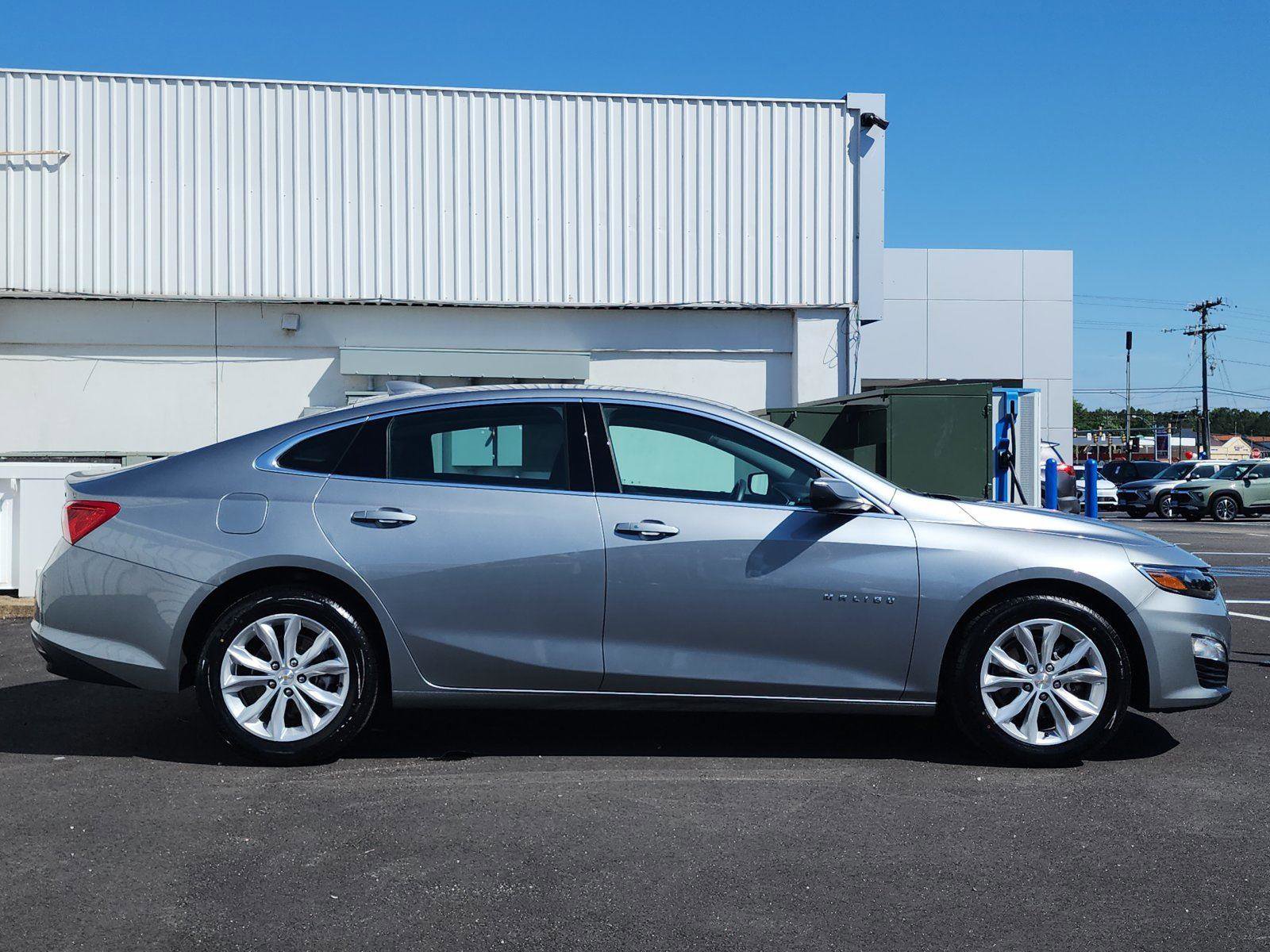 Used 2024 Chevrolet Malibu LT FWD image 6