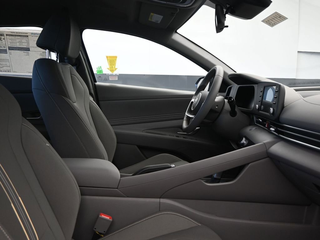 New 2026 Hyundai Elantra Sport image 10