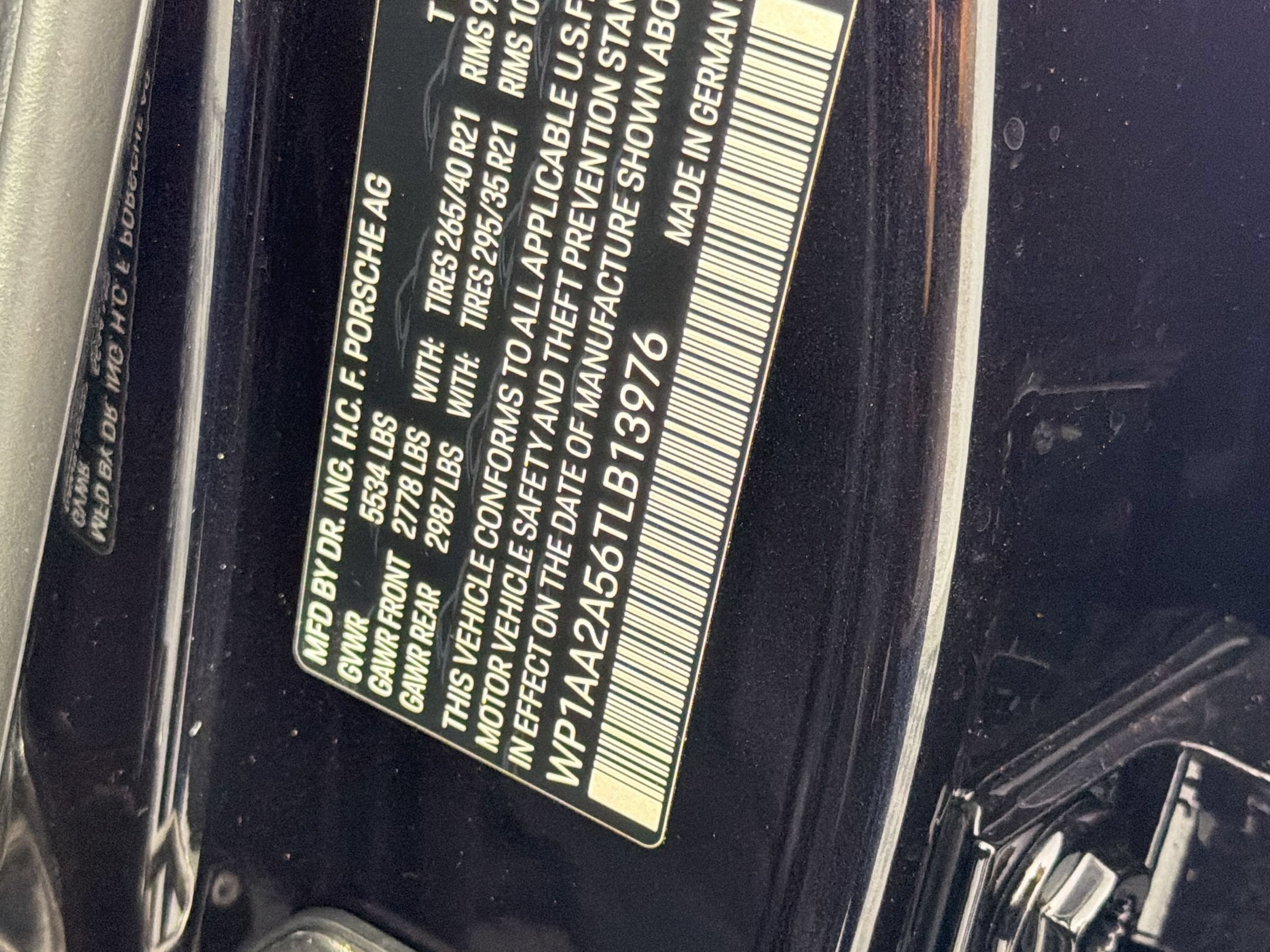New 2026 Porsche Macan AWD/4WD image 24