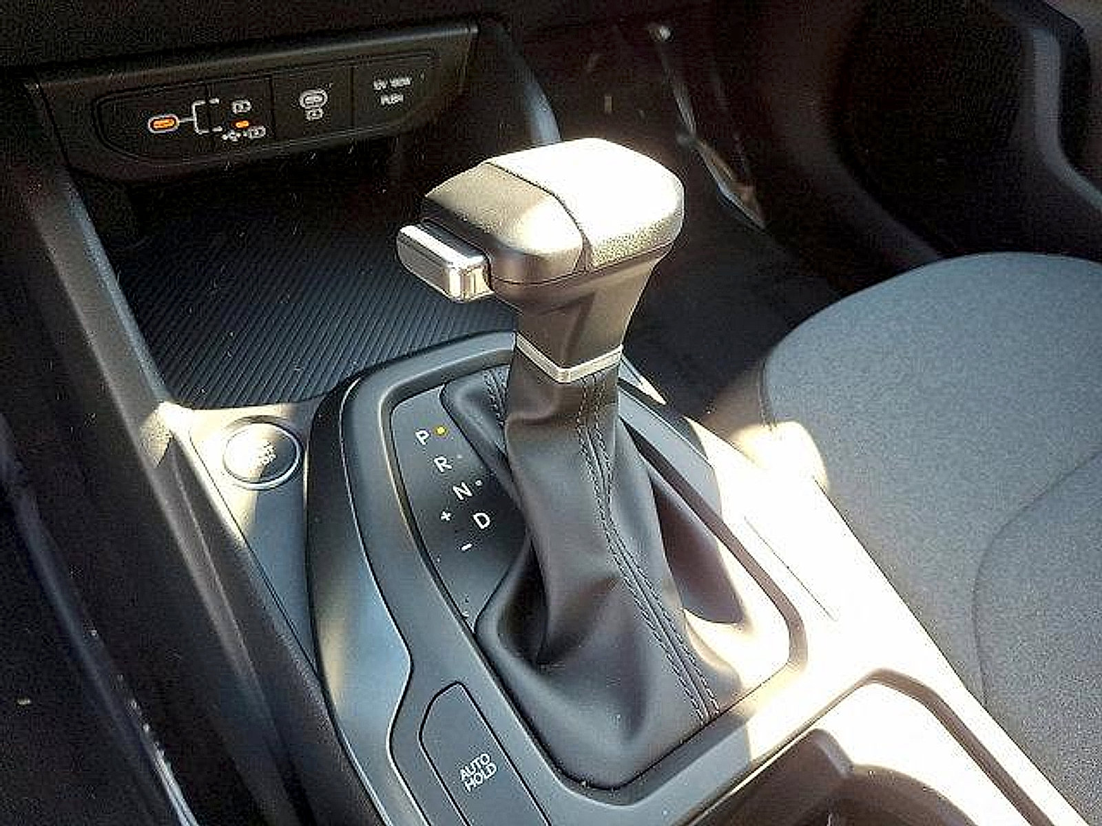 New 2025 Kia K4 LXS image 8