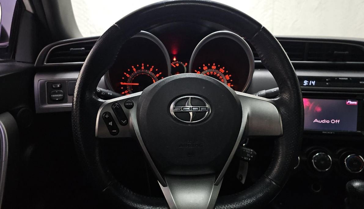 Used 2014 Scion tC FWD image 7