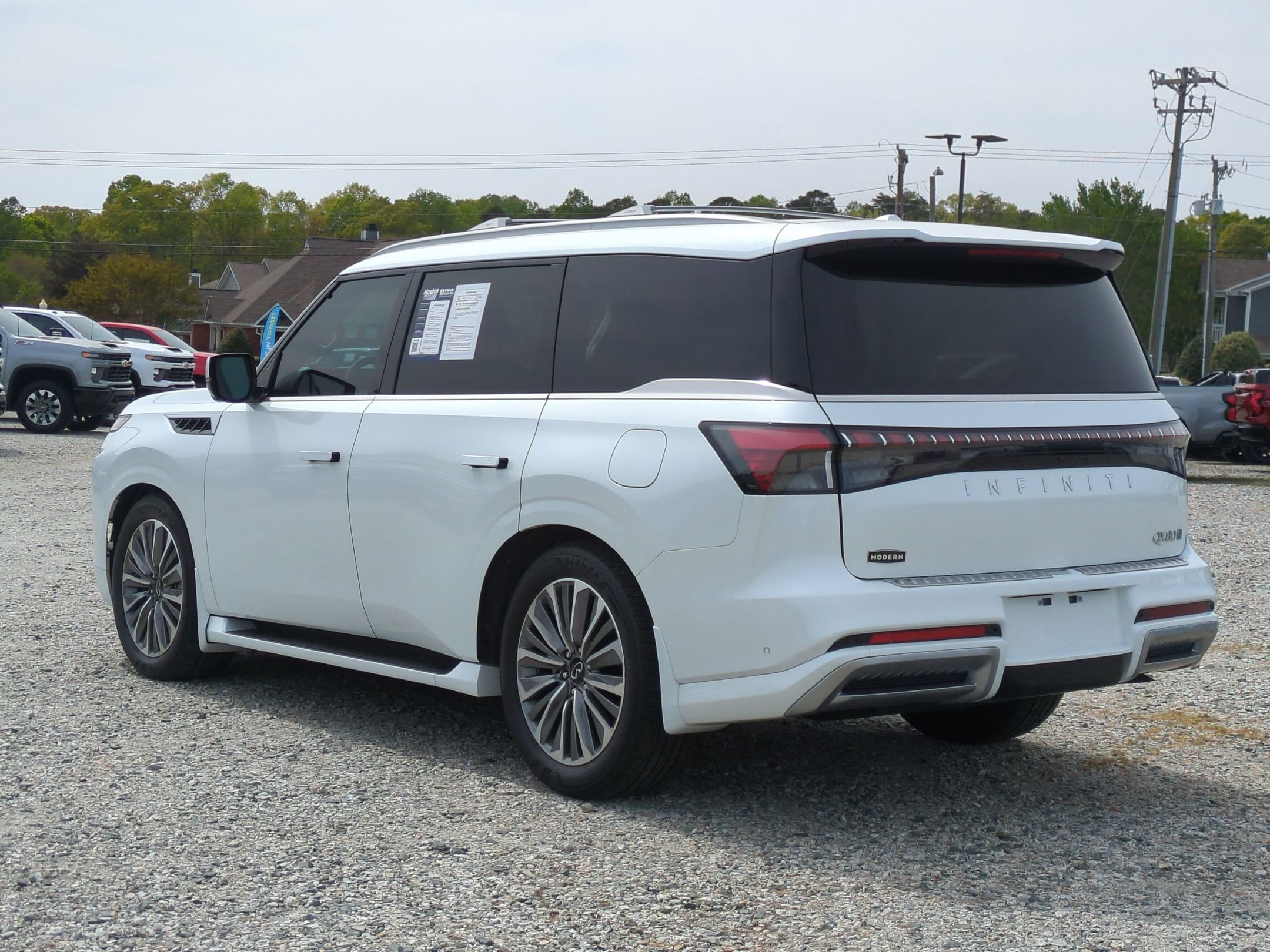 Used 2026 INFINITI QX80 Luxe image 7
