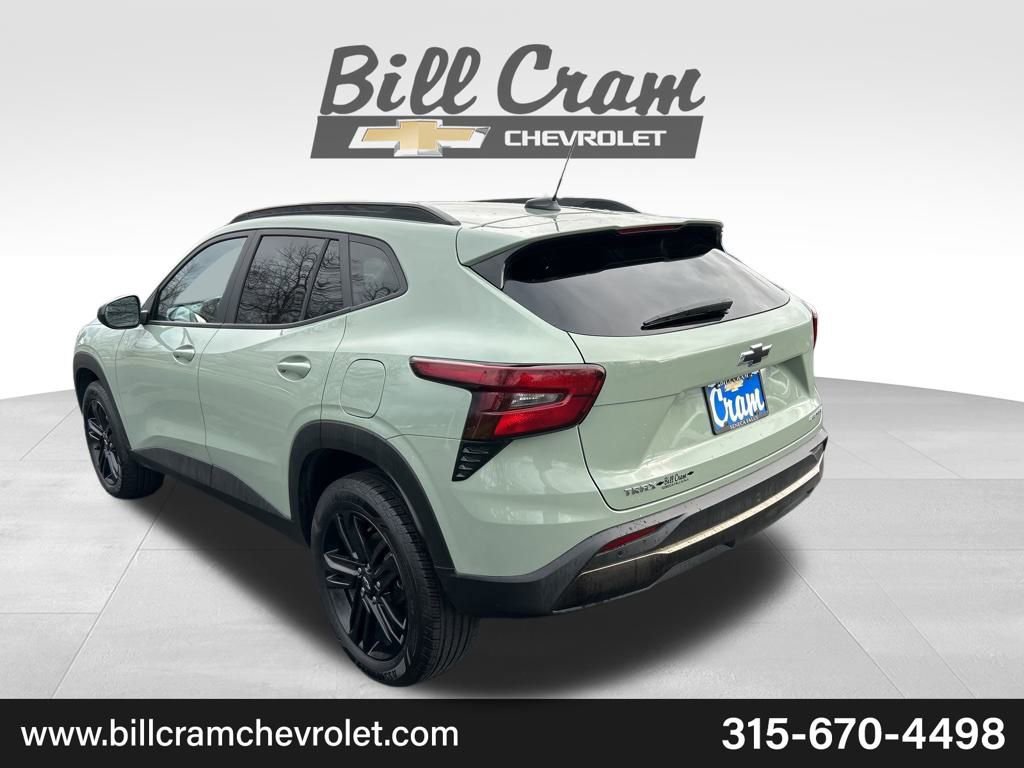 Used 2025 Chevrolet Trax ACTIV w/ Driver Confidence Package image 39