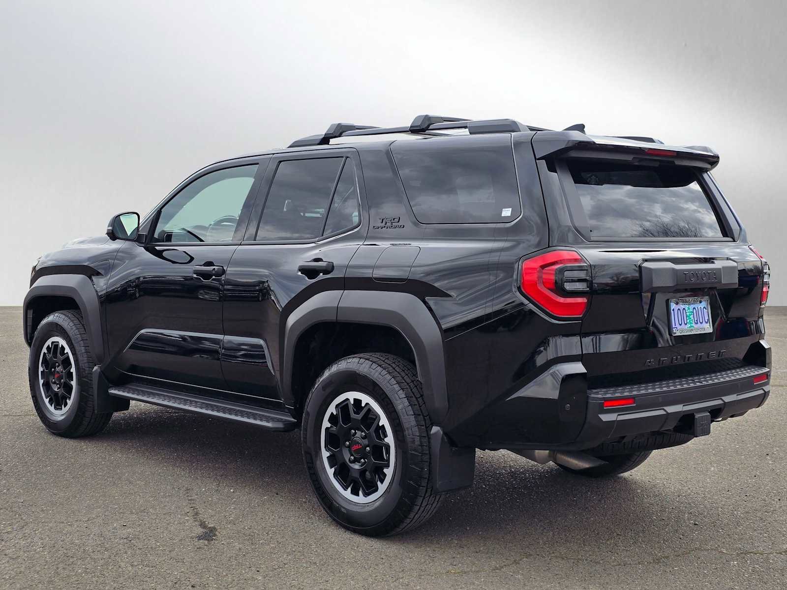 Certified 2025 Toyota 4Runner TRD Off-Road Premium image 6