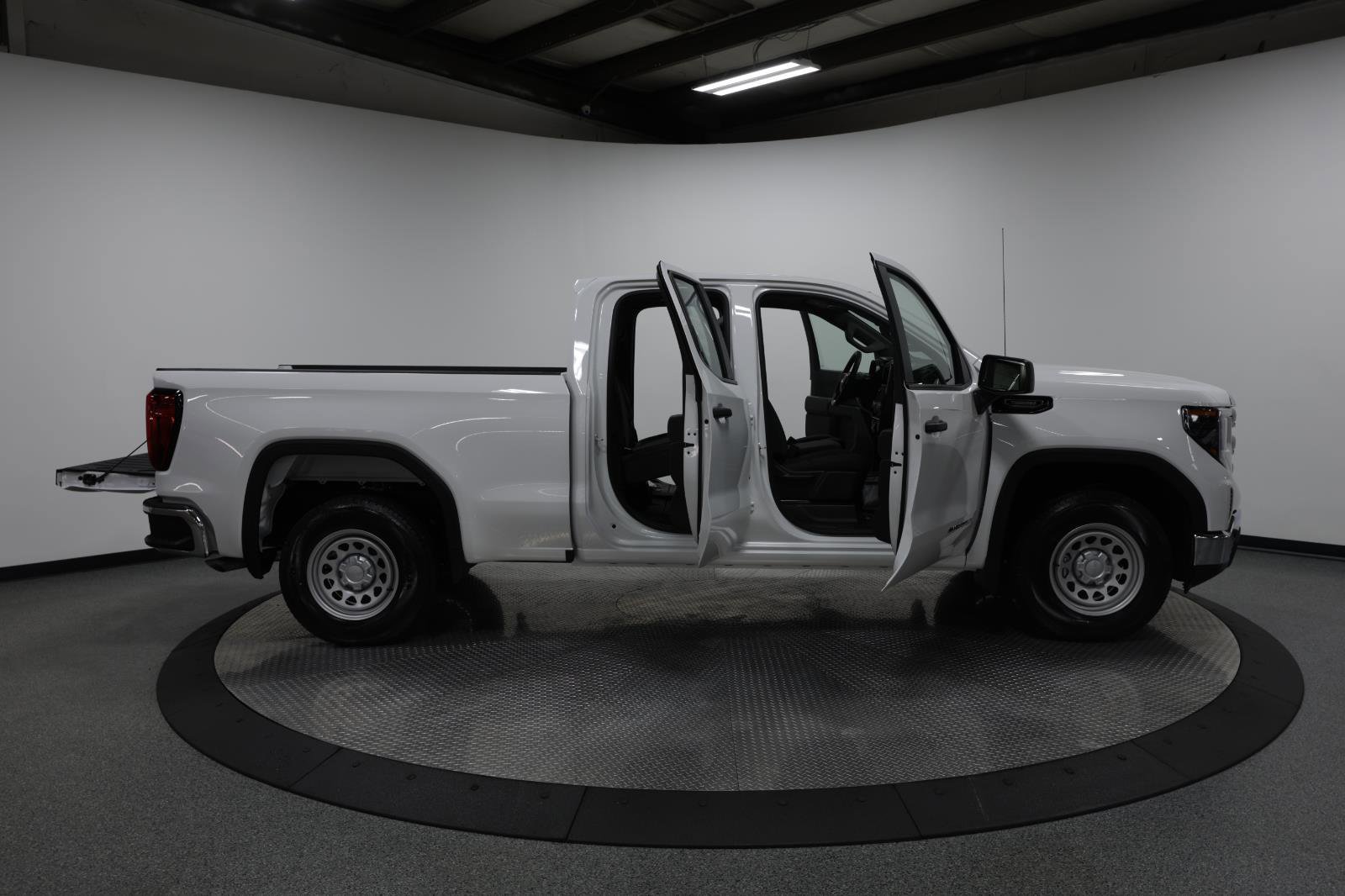 New 2026 GMC Sierra 1500 Pro w/ Trailering Package image 10