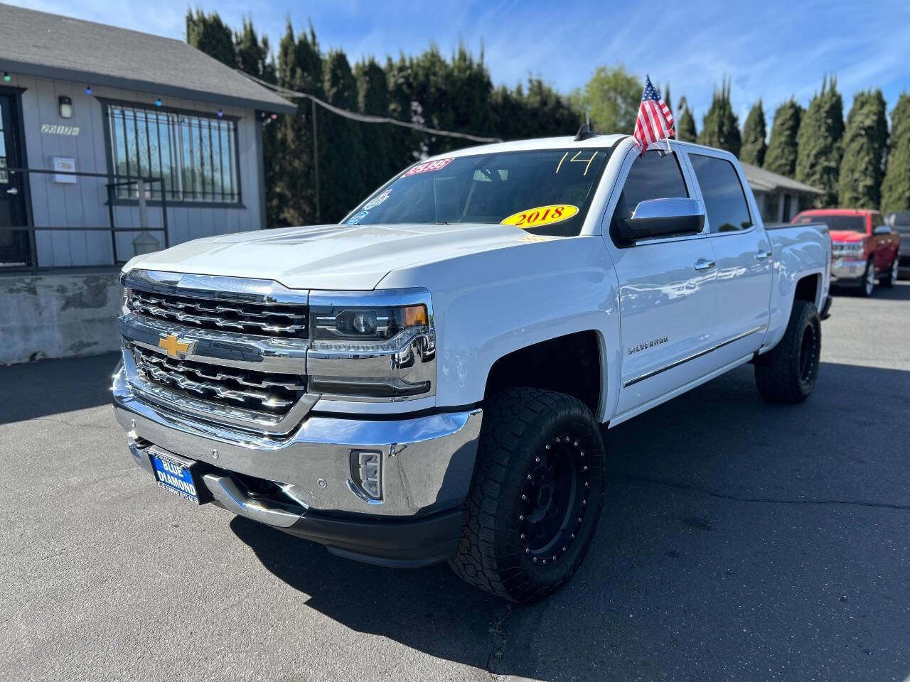 Used 2018 Chevrolet Silverado 1500 LTZ w/ LTZ Plus Package AWD/4WD image 3