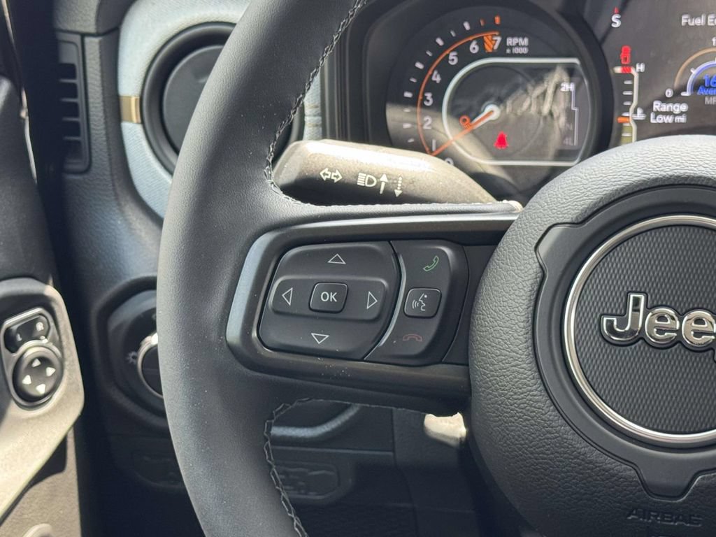 New 2026 Jeep Gladiator Sport AWD/4WD image 23