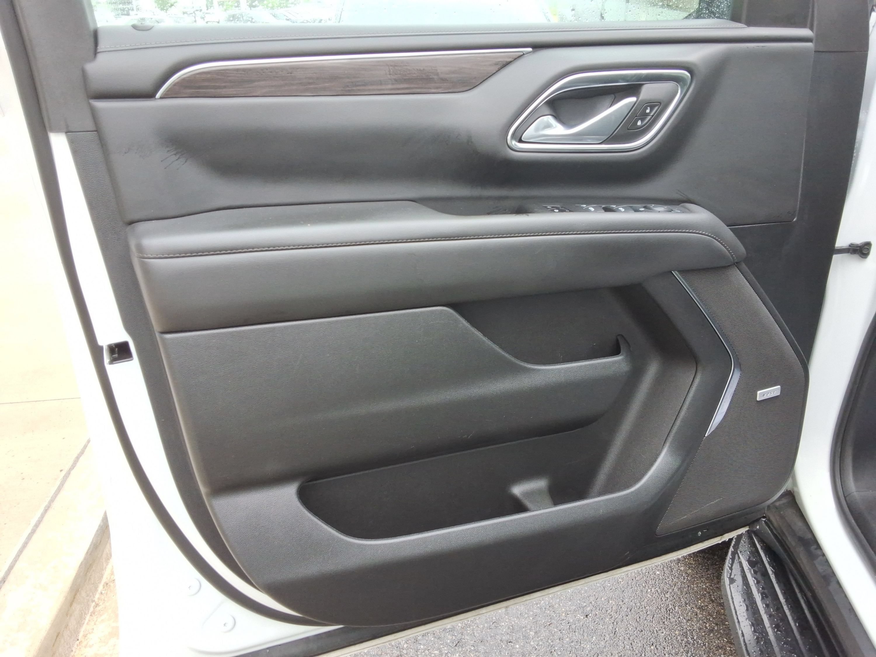 Used 2024 Chevrolet Suburban LT AWD/4WD image 23