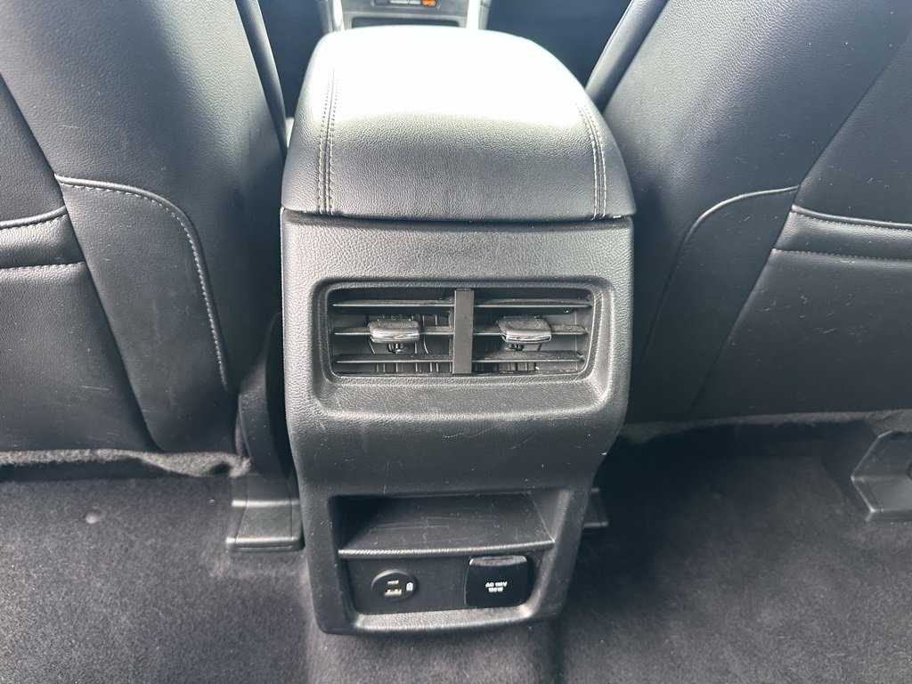 Used 2022 Ford Edge Titanium image 20