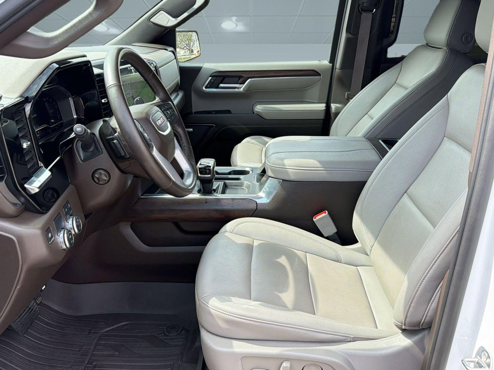 Used 2024 GMC Sierra 1500 SLT w/ SLT Premium Plus Package image 5