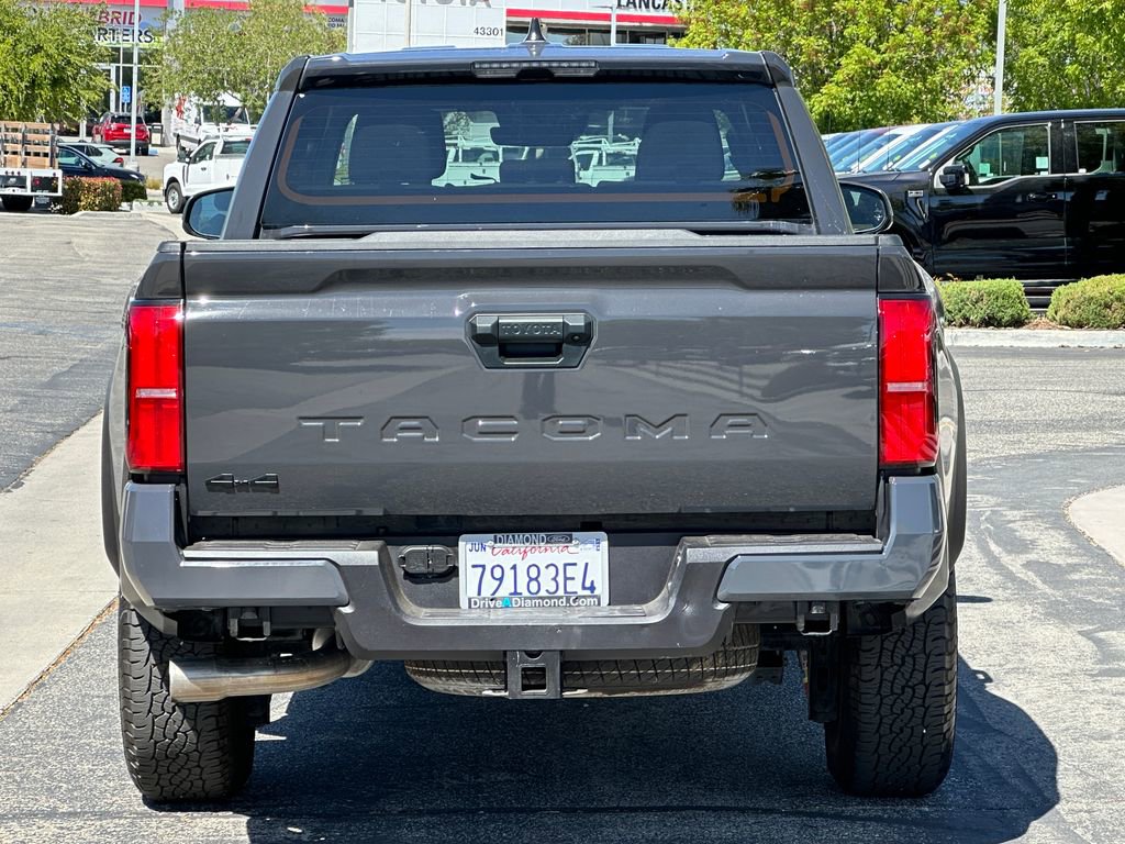 Used 2025 Toyota Tacoma TRD Off-Road AWD/4WD image 6