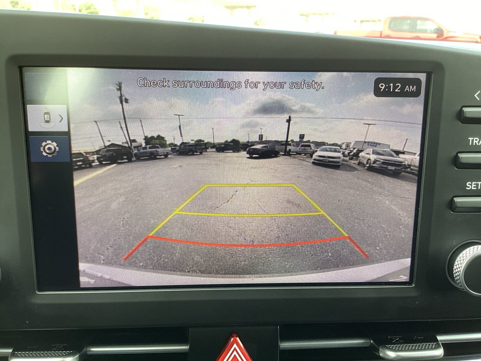Used 2024 Hyundai Elantra SE FWD image 19