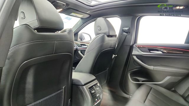 Used 2025 BMW X4 xDrive30i image 31