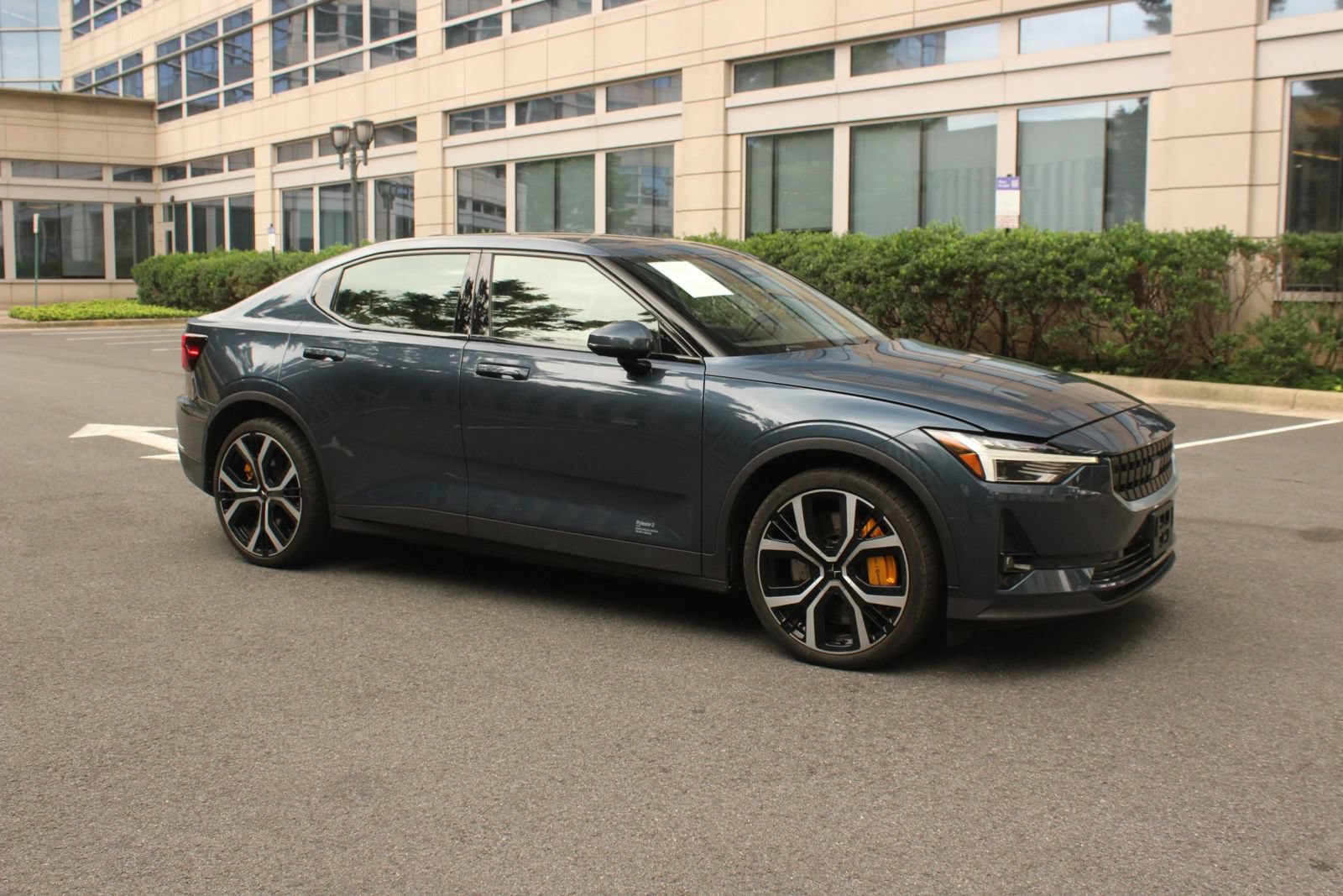 Used 2022 Polestar Polestar 2 w/ Performance Package AWD/4WD image 2