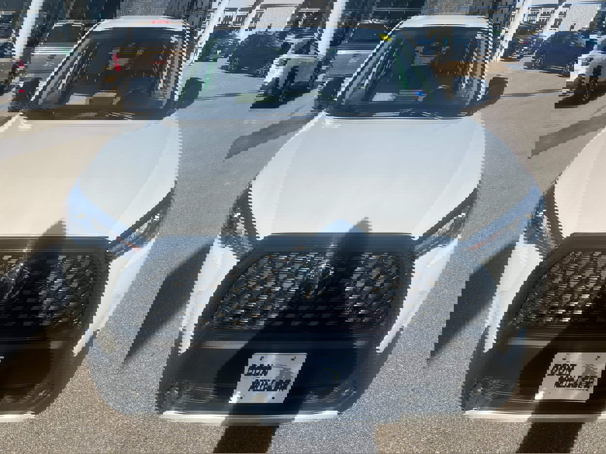 Used 2023 Toyota Corolla Cross L image 2