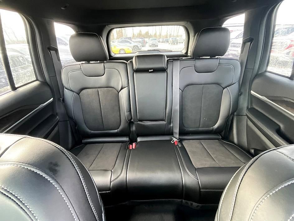 New 2026 Jeep Grand Cherokee Laredo image 32