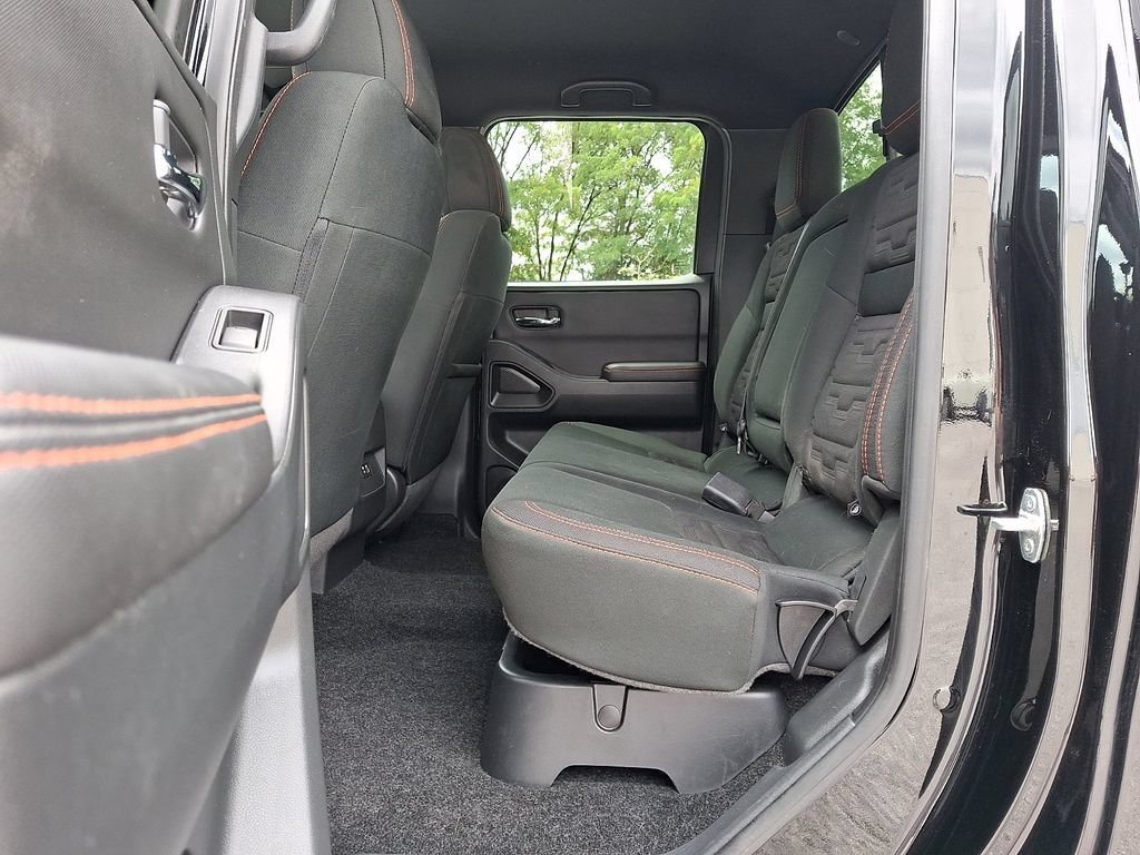 Used 2024 Nissan Frontier PRO-4X w/ Technology Package AWD/4WD image 13