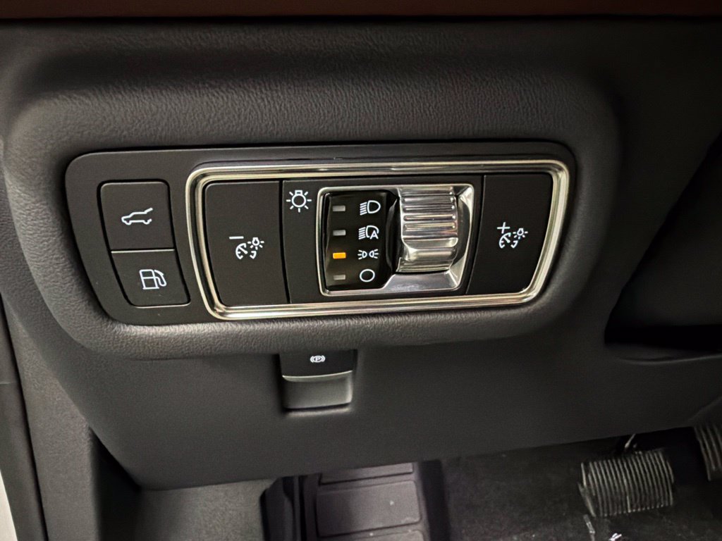 New 2026 Lincoln Nautilus Reserve AWD/4WD image 26