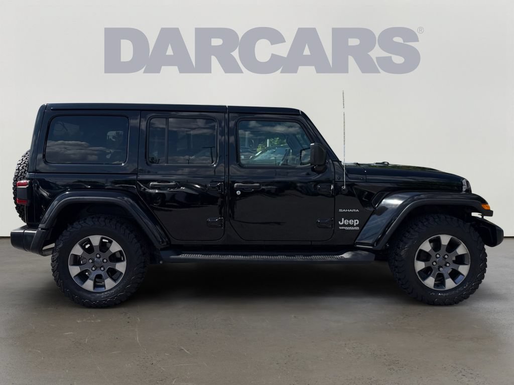 Used 2019 Jeep Wrangler Unlimited Sahara AWD/4WD image 6
