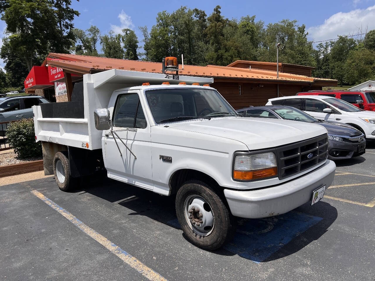 Used 1995 Ford F350 2WD Regular Cab image 1