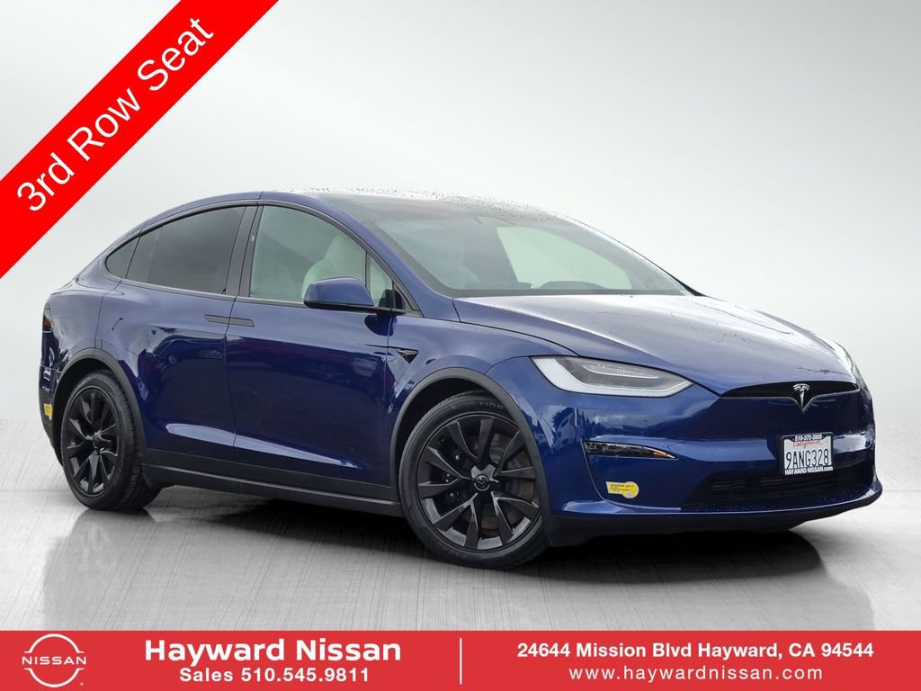 Used 2022 Tesla Model X image 1