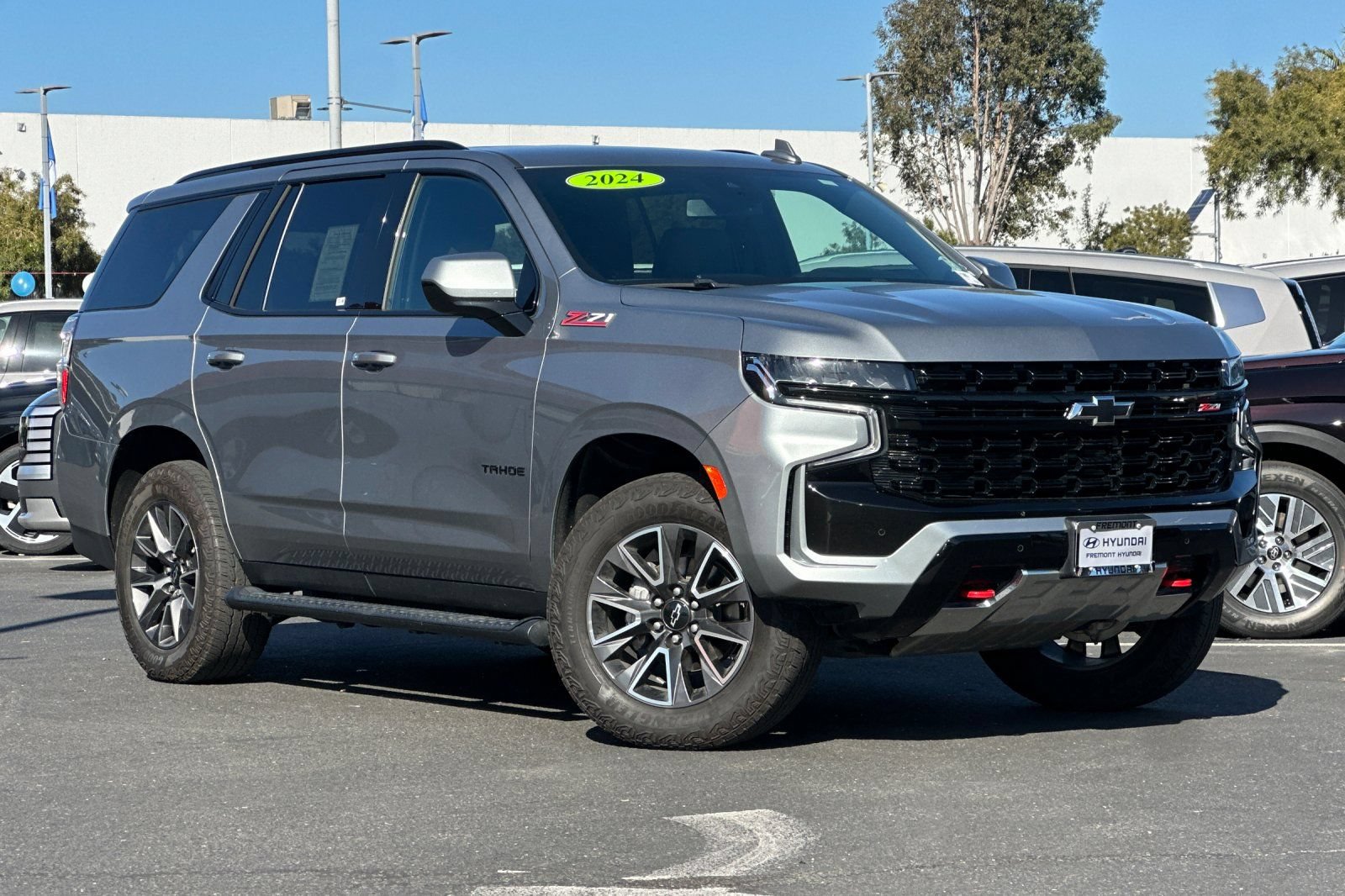 Used 2024 Chevrolet Tahoe Z71 AWD/4WD image 2