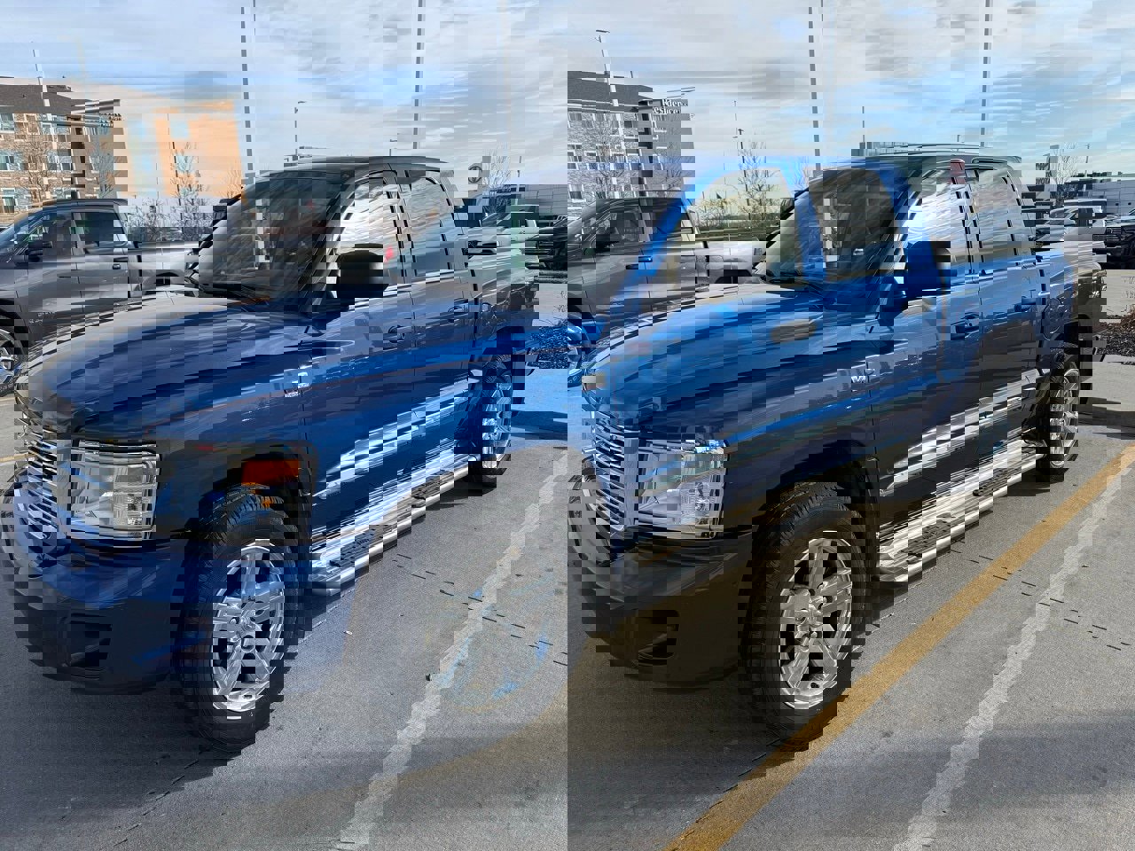 Used 2011 Dodge Dakota Laramie w/ Trailer Tow Group image 2