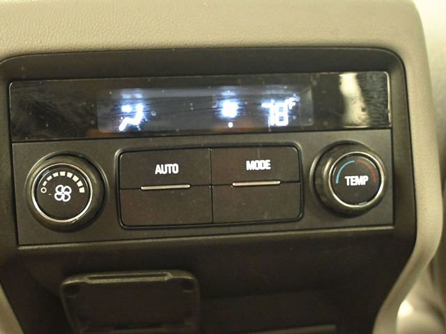 Used 2021 GMC Acadia SLE w/ Driver Convenience Package FWD image 16