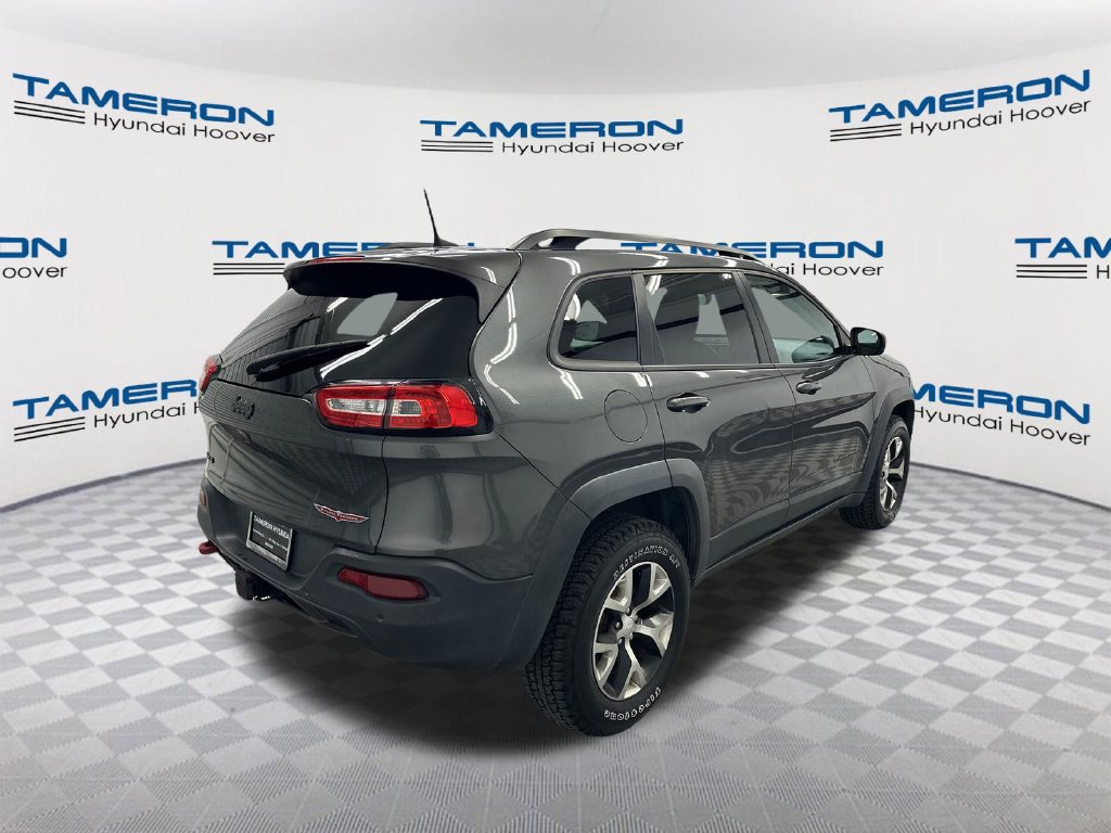 Used 2017 Jeep Cherokee Trailhawk AWD/4WD image 5