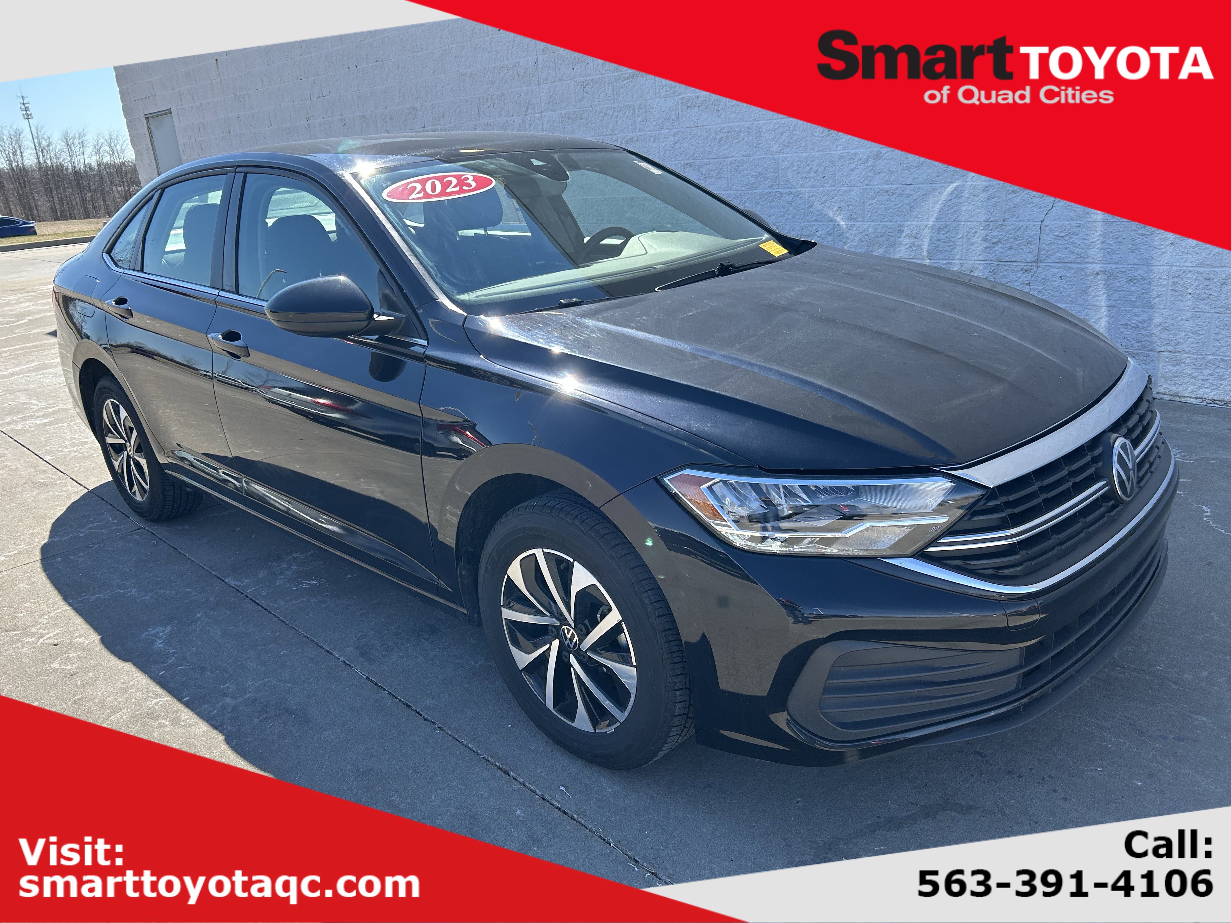 Used 2023 Volkswagen Jetta S image 1