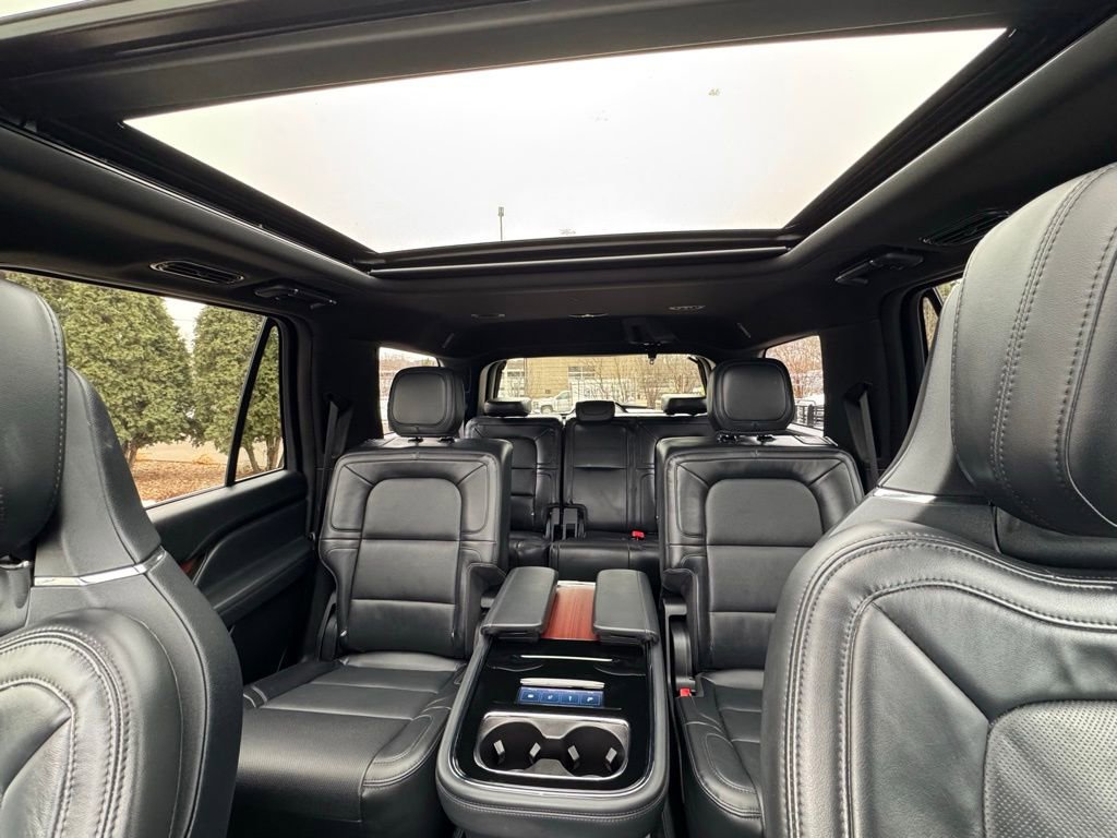 Used 2024 Lincoln Navigator Reserve w/ Equipment Group 201A AWD/4WD image 29