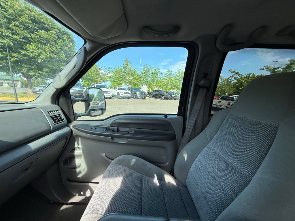 Used 2003 Ford F350 XLT RWD image 10