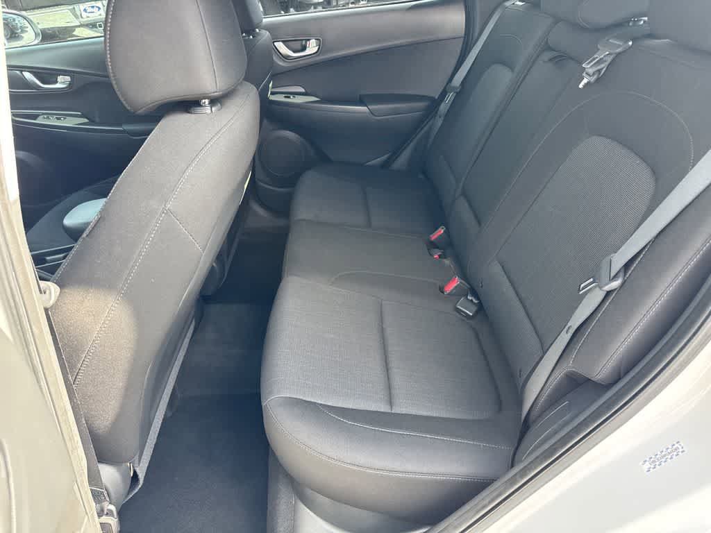 Used 2023 Hyundai Kona SEL w/ Convenience Package image 17
