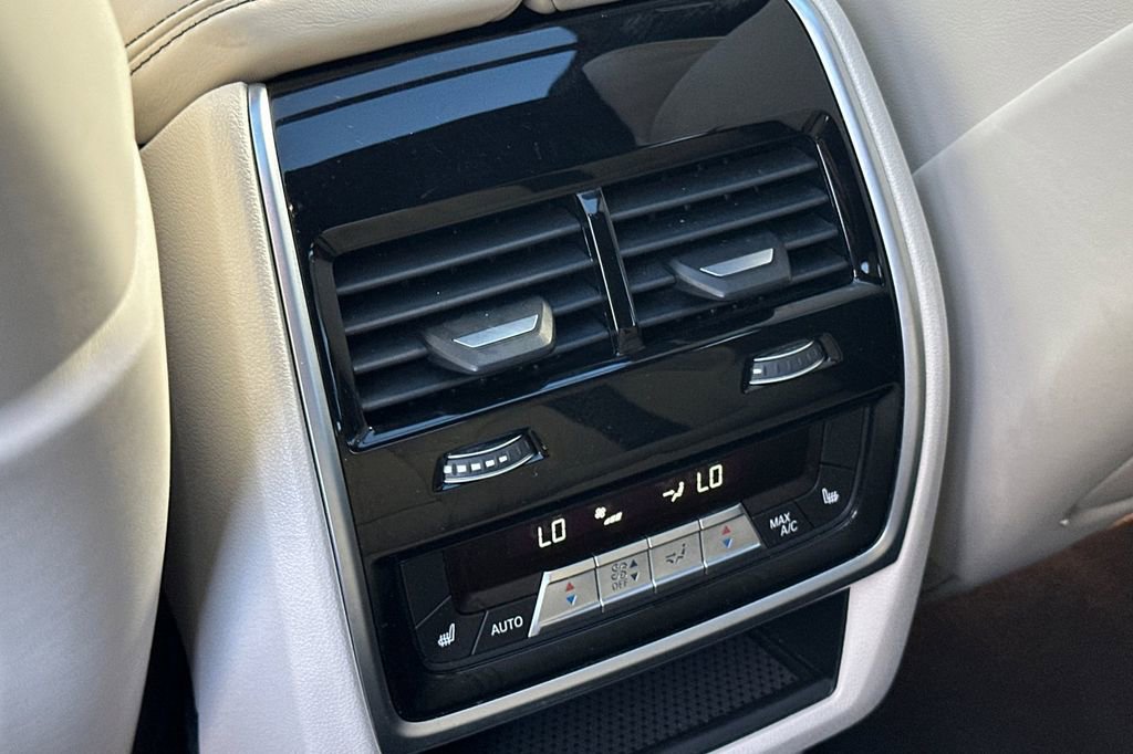 Used 2020 BMW X6 M Competition w/ Executive Package image 13