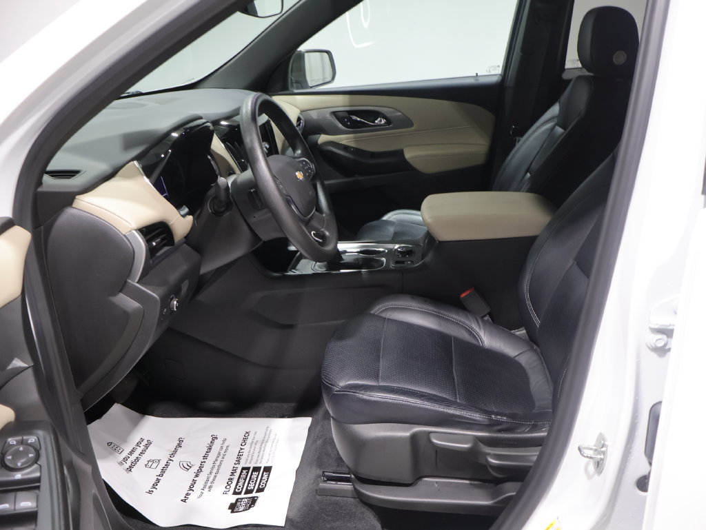 Used 2022 Chevrolet Traverse LS AWD/4WD image 10
