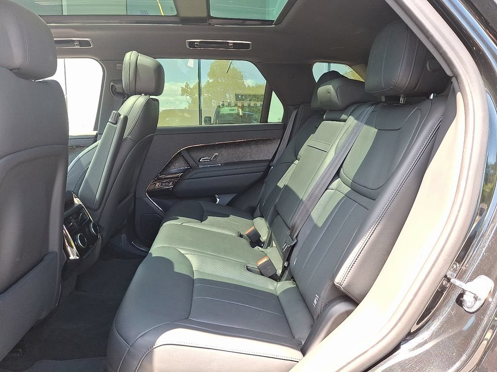 Used 2024 Land Rover Range Rover Sport Dynamic SE AWD/4WD image 8