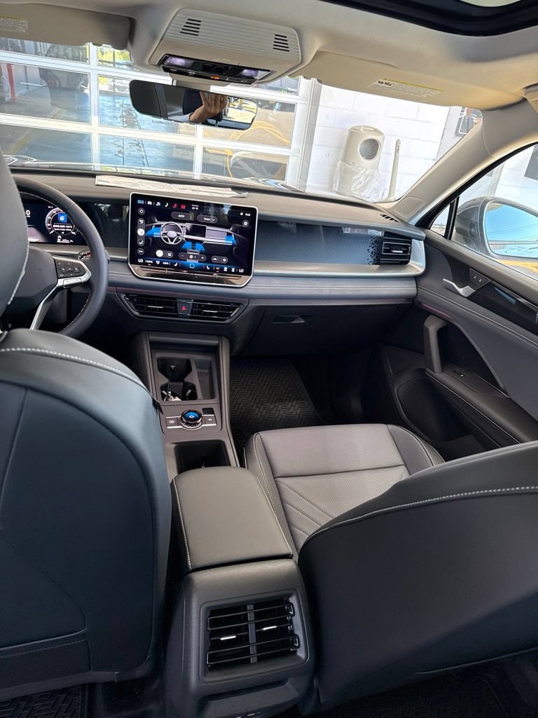 New 2026 Volkswagen Tiguan SE AWD/4WD image 22