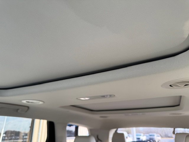 Used 2023 Buick Enclave Premium w/ Experience Buick Package FWD image 26
