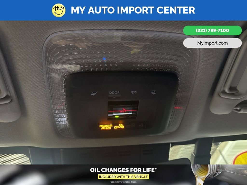 Used 2025 Toyota Prius XSE Premium w/ Limited Premium Package image 23