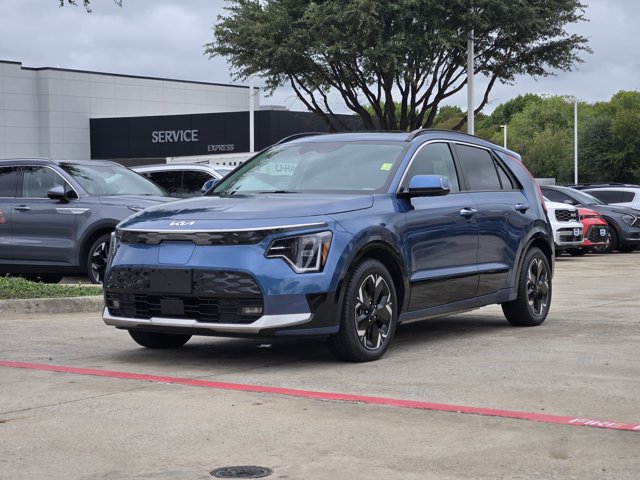 Certified 2023 Kia Niro Wave FWD image 3