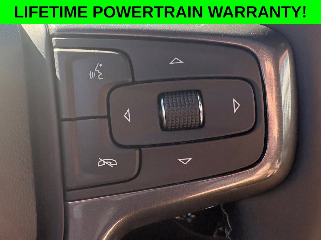 Used 2025 Chevrolet Silverado 2500 High Country w/ Technology Package AWD/4WD image 8