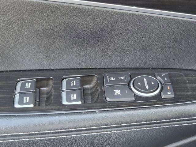 Used 2020 Kia Sorento FWD V6 image 30